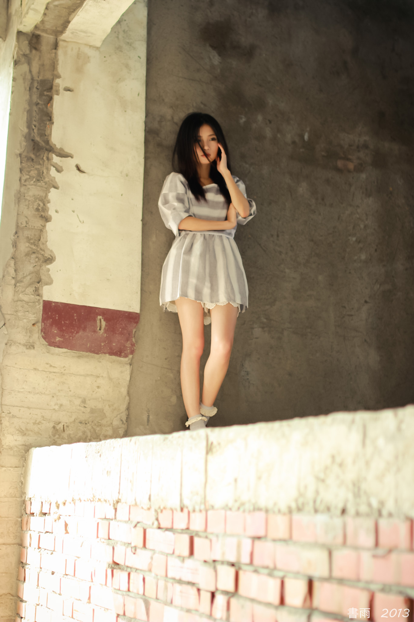 [Beautyleg番外篇]2013-10-12 可艾彰滨废墟外拍